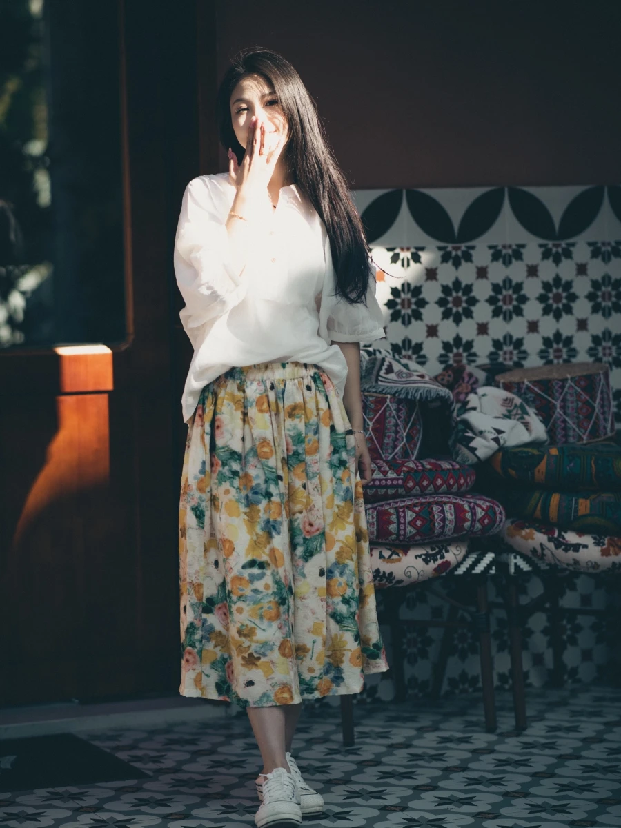 

Юбка миди свободного кроя с цветочным принтом «Белые ромашки», коллекция Весна 2024, миди-юбка А-силуэта со средней талией, из вискозы и нейлона