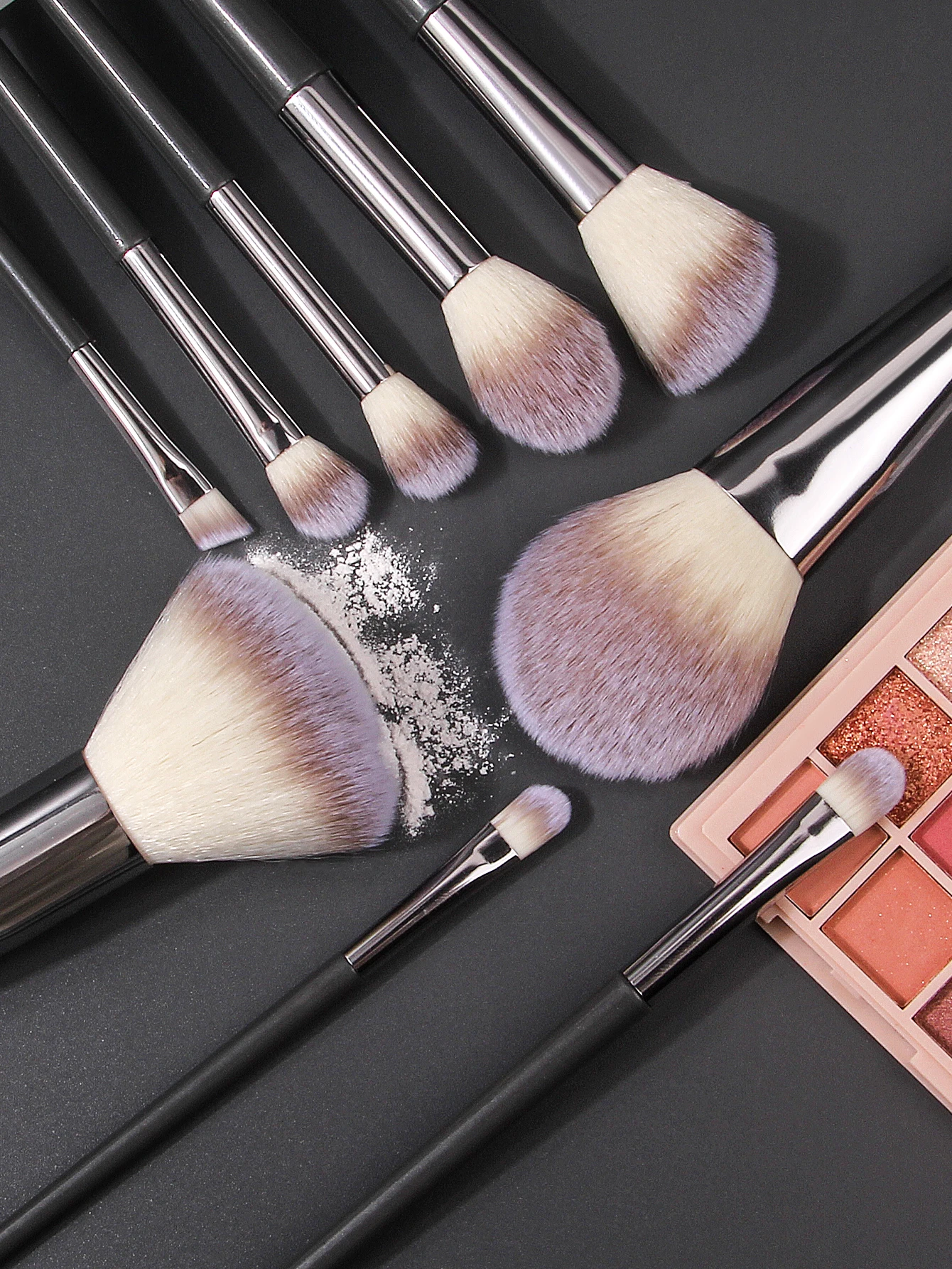 مجموعة فرش مكياج عالية الجودة مكونة من 14 قطعة - مجموعة مكياج الوجه متعددة الوظائف، إسفنجة مكياج ناعمة منتفخة مسحوق البيض المثلثة