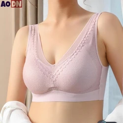 Seamless Thai Latex6.0 Women Underwear Without Steel Ring Gathering Bra Sexy Lace Camisole Vest Removable chest cushion Bralette