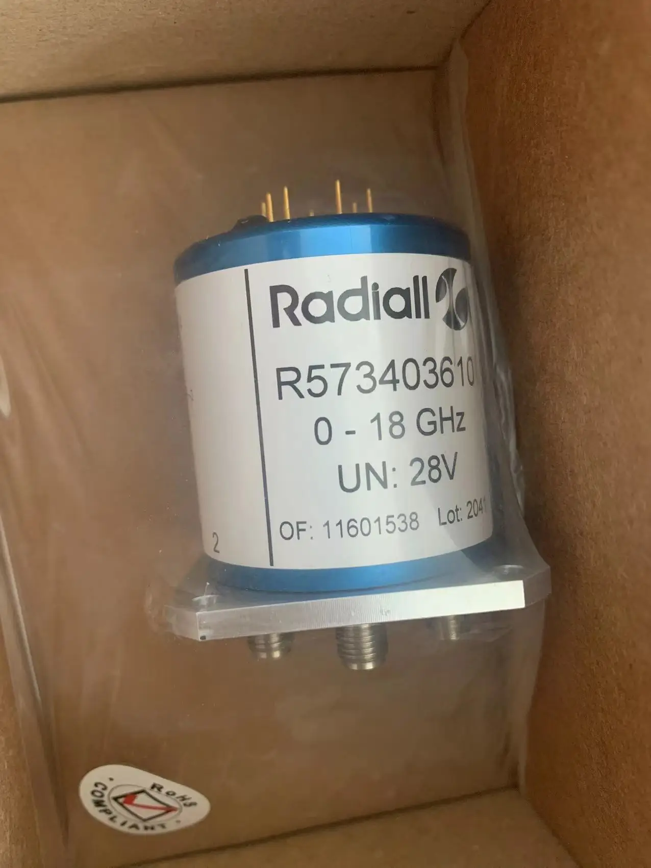 RADIALL R573403610 SP6T DC-18GHz 28V RF SMA RF Microwave Coaxial Switch