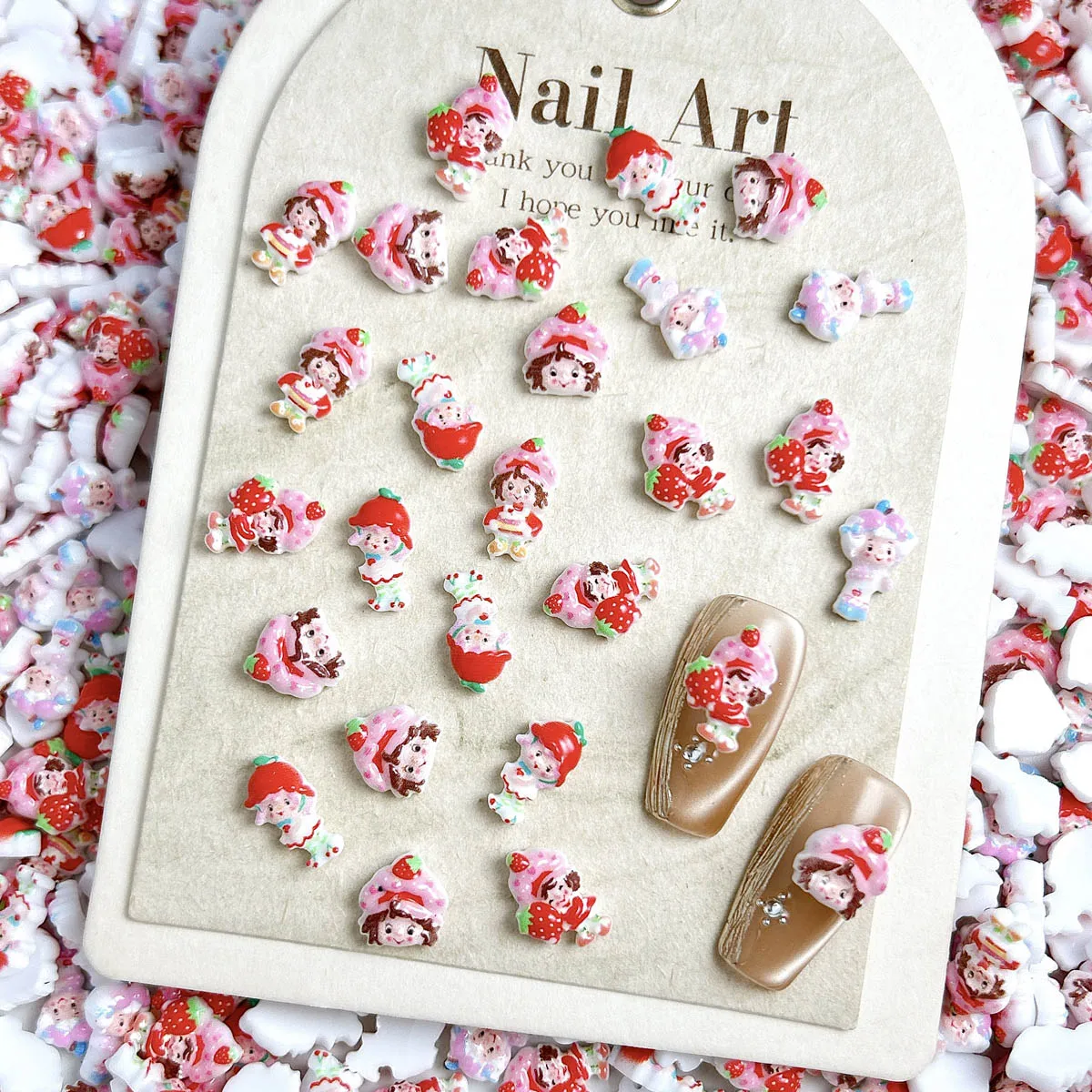 Nuevos dibujos animados adorables fresa chica resina uñas encantos 3D creativo luminoso chica decoración de uñas DIY horquilla suministros para uñas