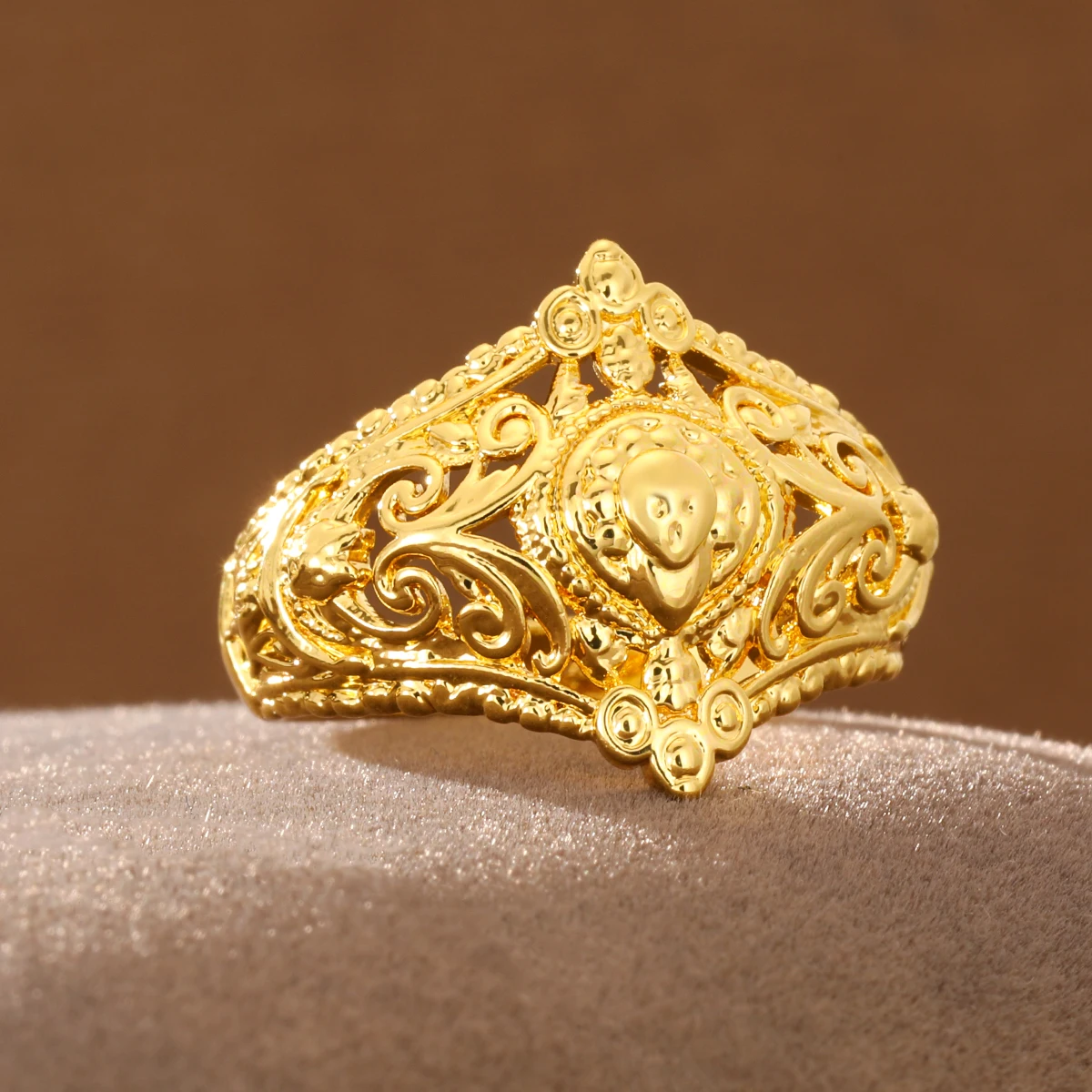 Luxurious hollow-carved engraved crown-shaped copper jewelry ring for women, suitable for formal events.