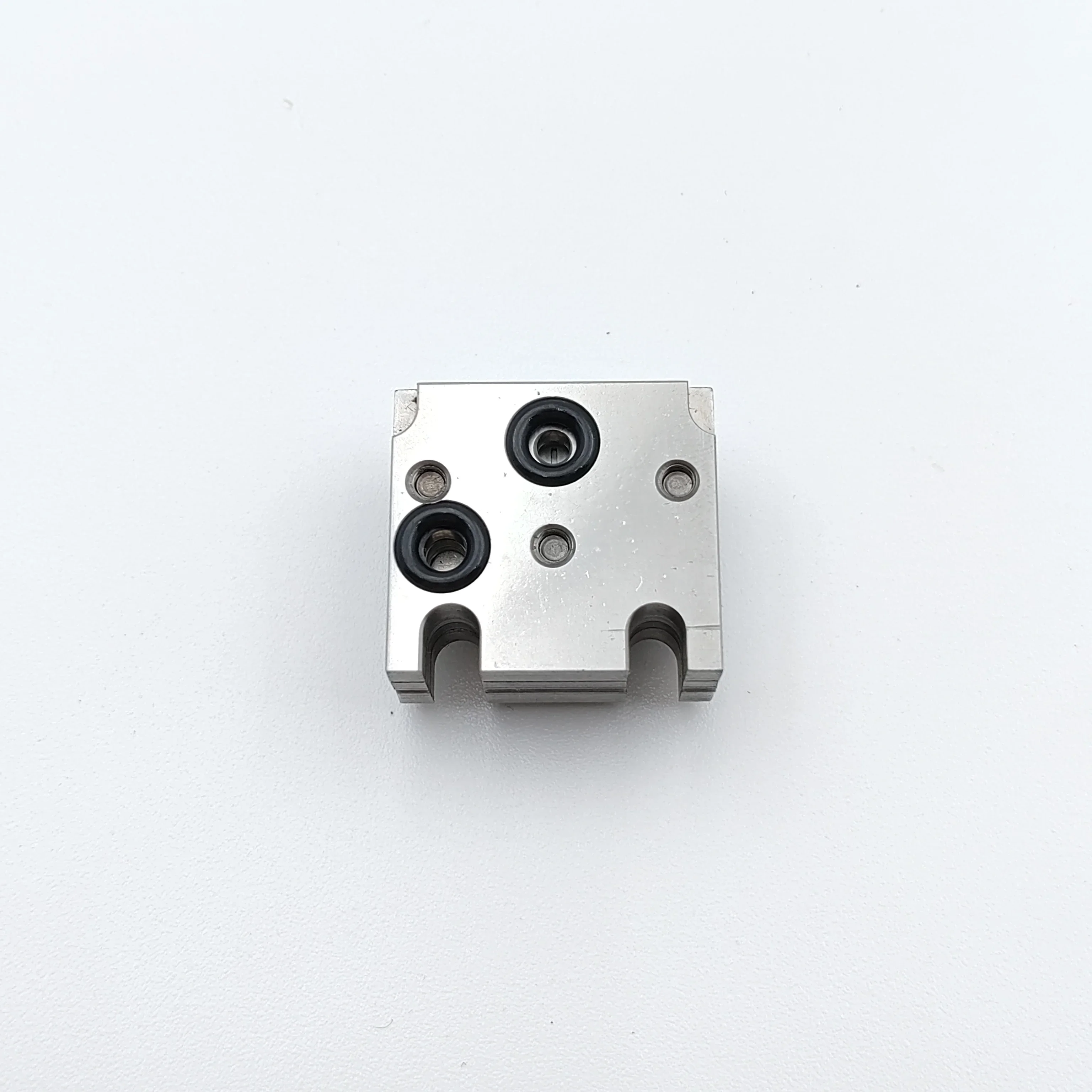 ملحقات تطبيق غراء الألياف ذات الفوهة الهوائية ذات أربعة فتحات قابلة للتخصيص من ITW