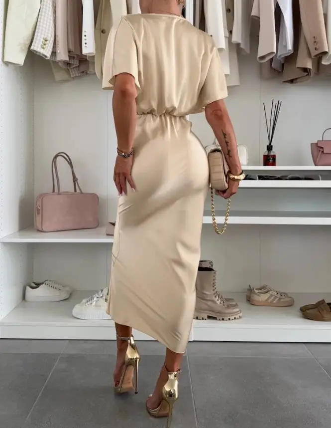 

2025 Women's Fashion Spring and Summer Latest Hot Selling Dresses Elegant Style Chic Plunge Batwing Sleeve Casual Twist Dress