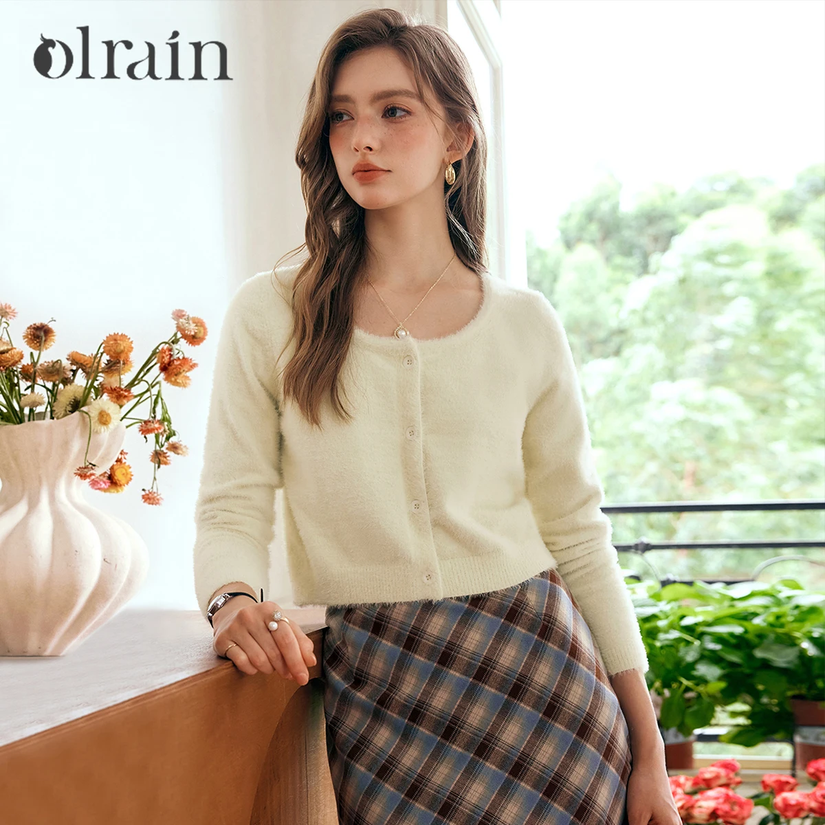 

OLrain Light Yellow Cardigan Sweater Women's Autumn 2026 New Fashion Simple Knitwears Crew Neck Crop Knitted Tops VP56QZ86518