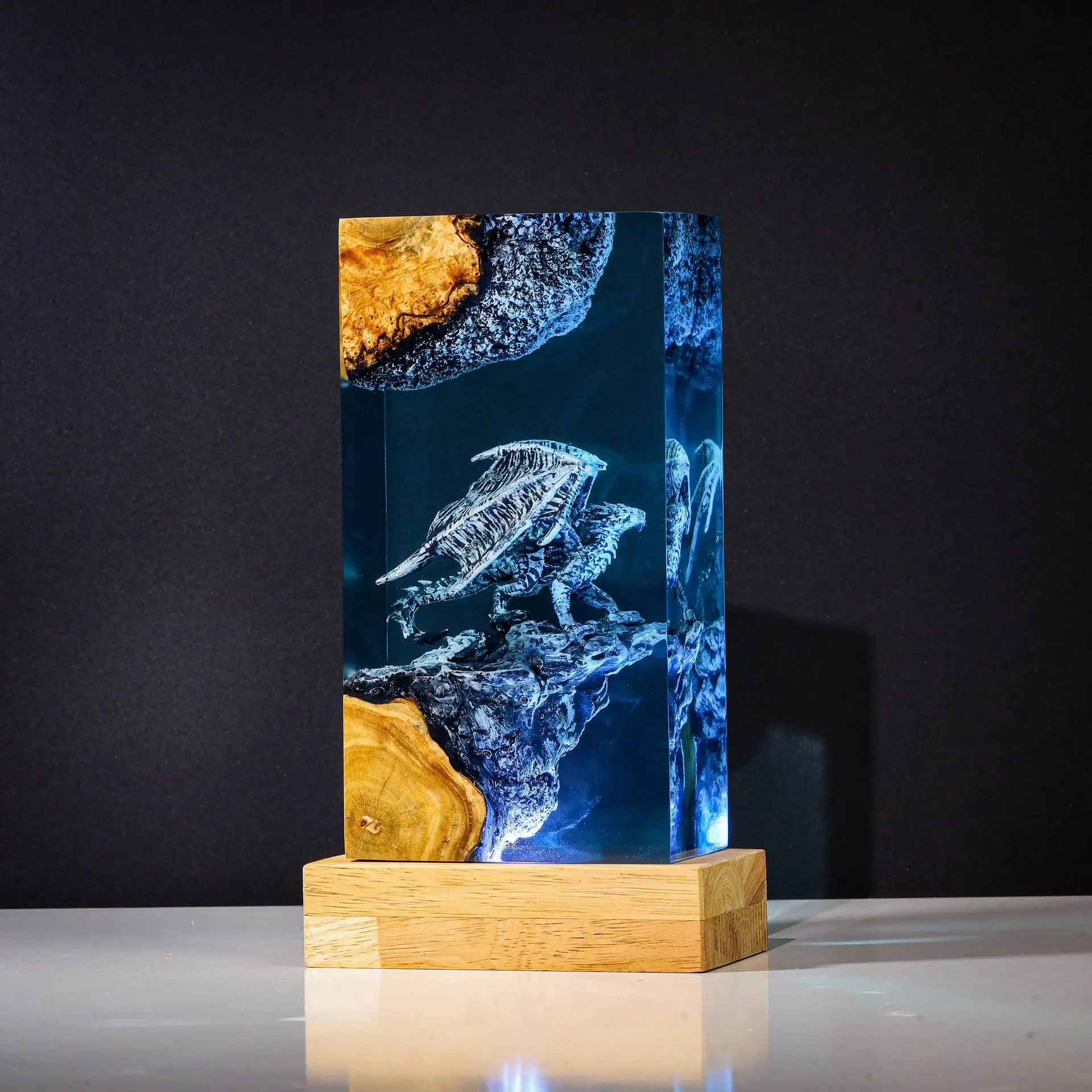 أنيمي الشكل الكائن الراتنج الجدول ضوء الإبداعية الفن الديكور مصباح التلفزيون والأفلام التنين موضوع ضوء الليل USB تهمة