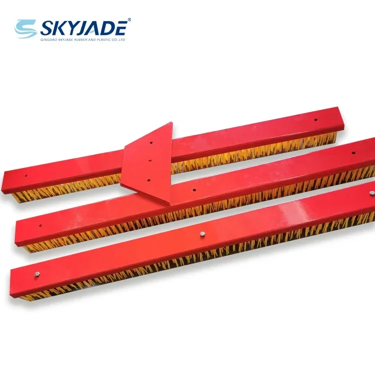 فرشاة العشب الاصطناعية المثلثة معنقدة لملعب كرة القدم، فرشاة صيانة العشب الاصطناعي لتغليف الرمال #4