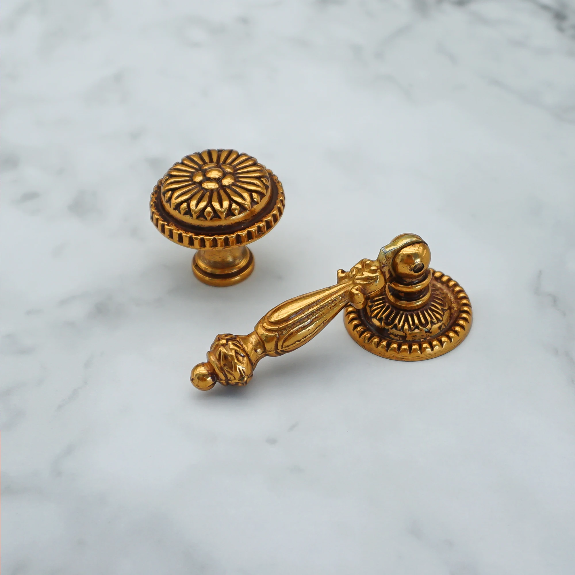 2.5\'\' 3.78\'\' Antique Brass Drawer Handle Dresser Wardrobe Pulls Vintage Furniture Handles Cabinet Hardware Kitchen Accessories