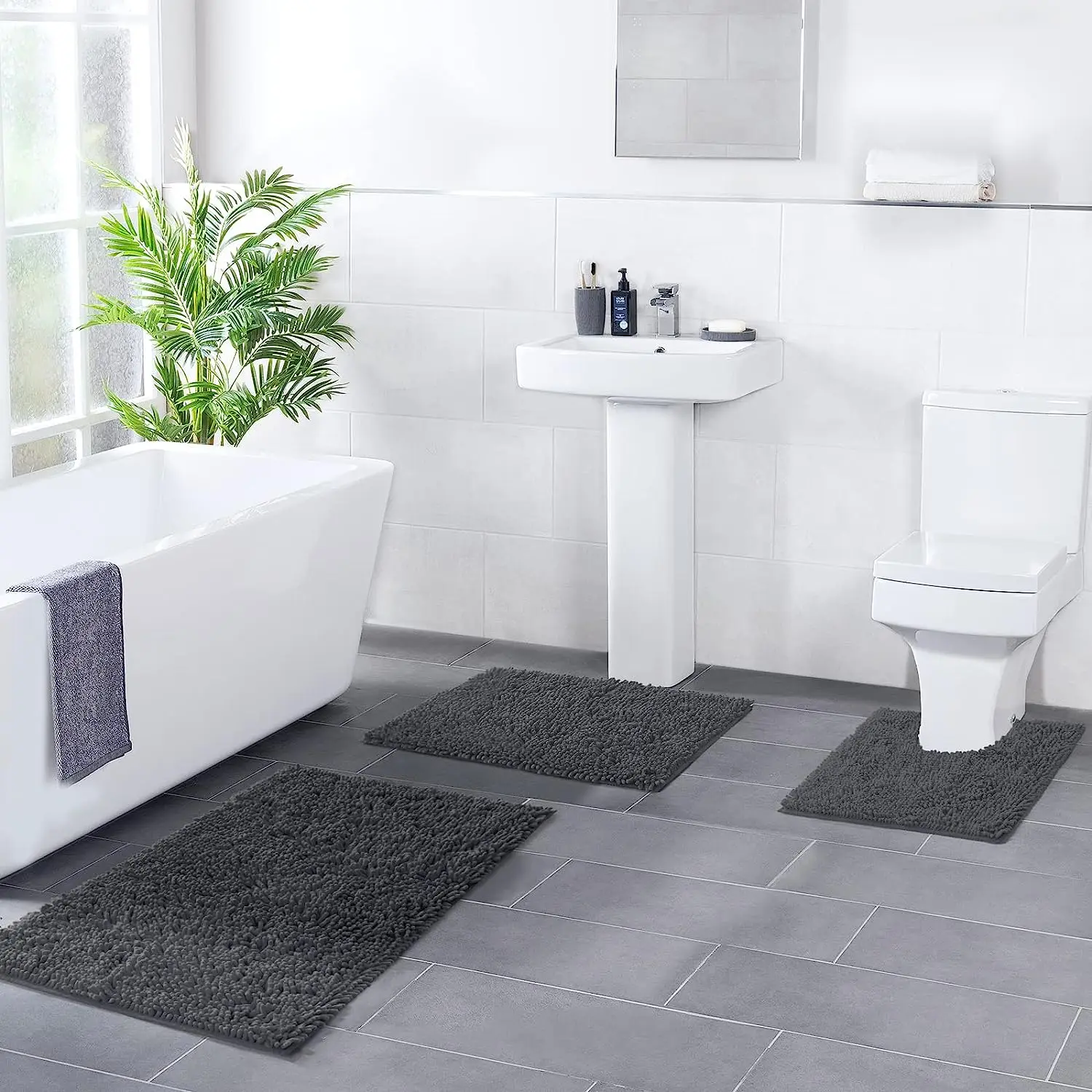 The non slip, water absorbing, soft and comfortable plush bathroom carpet in the Chenille bathroom is easy to dry and suitable f