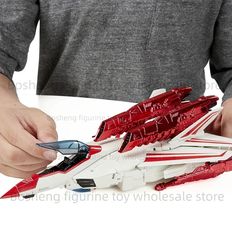 ألعاب هاسبرو المتحولة Scramble لسلسلة Cybertron G1 Wfc لعبة Jetfire Flyer الجديدة في المخزون