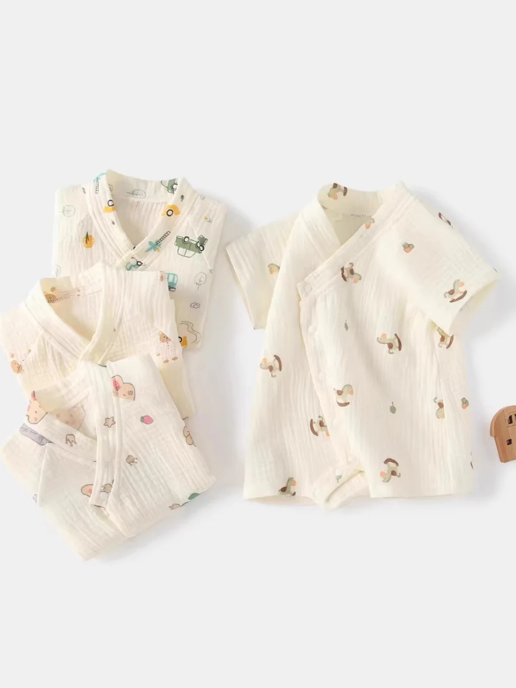 

2026 Summer Baby Romper Soft Cotton Gauze Short Sleeve Jumpsuit Cartoon Print Baby Clothes for Daily Wear