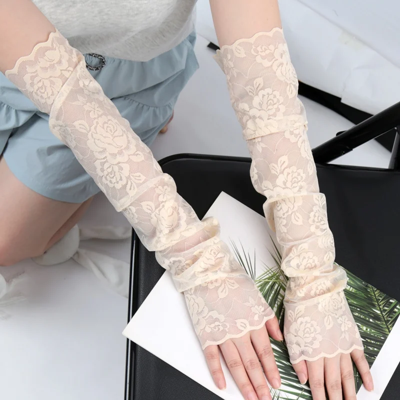 Sommerliche Spitzen-Fingerlose Handschuhe mit Lochmuster, Elastische Fahr- und Fahrradhandschuhe, Dünne Netz-Ärmelhandschuhe in Schwarz, Fingerlose Fäustlinge – Detail 6