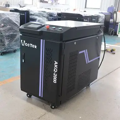 Lage prijs continue laserroest- en oliereiniger 1500W 2000W 3000W met Au3tech-kop en Raycus Max BWT-generator
