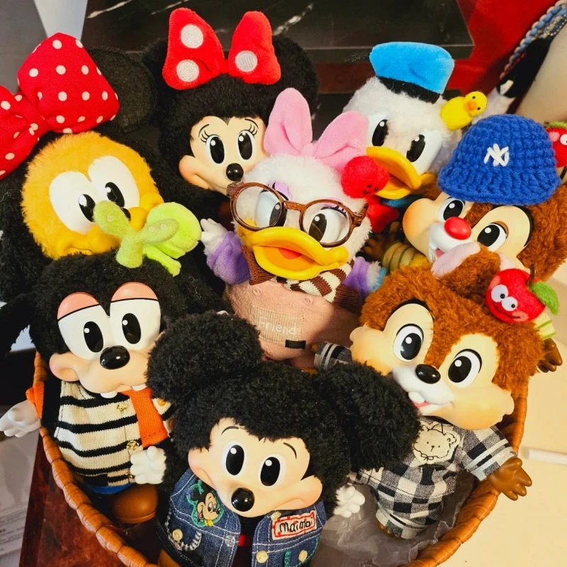 

Genuine Bubble Mart Mickey Family Cute Together Pendant Series Handmade Blind Box Toy Cute Cartoon Model Doll Gift Ornament
