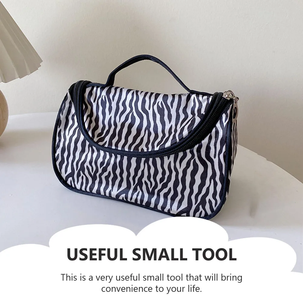 

Zebra Pattern Bag Toiletry Bag Travel Storage Pouch Polyester Portable Lightweight Large Space For Women