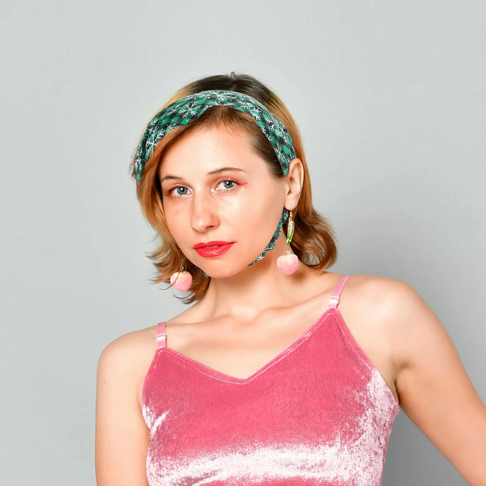 

Satin Christmas Scrunchie Green Elastic Hair Tie with Triangle Scarf Ponytail Holder Headband Hair Accessories for Women