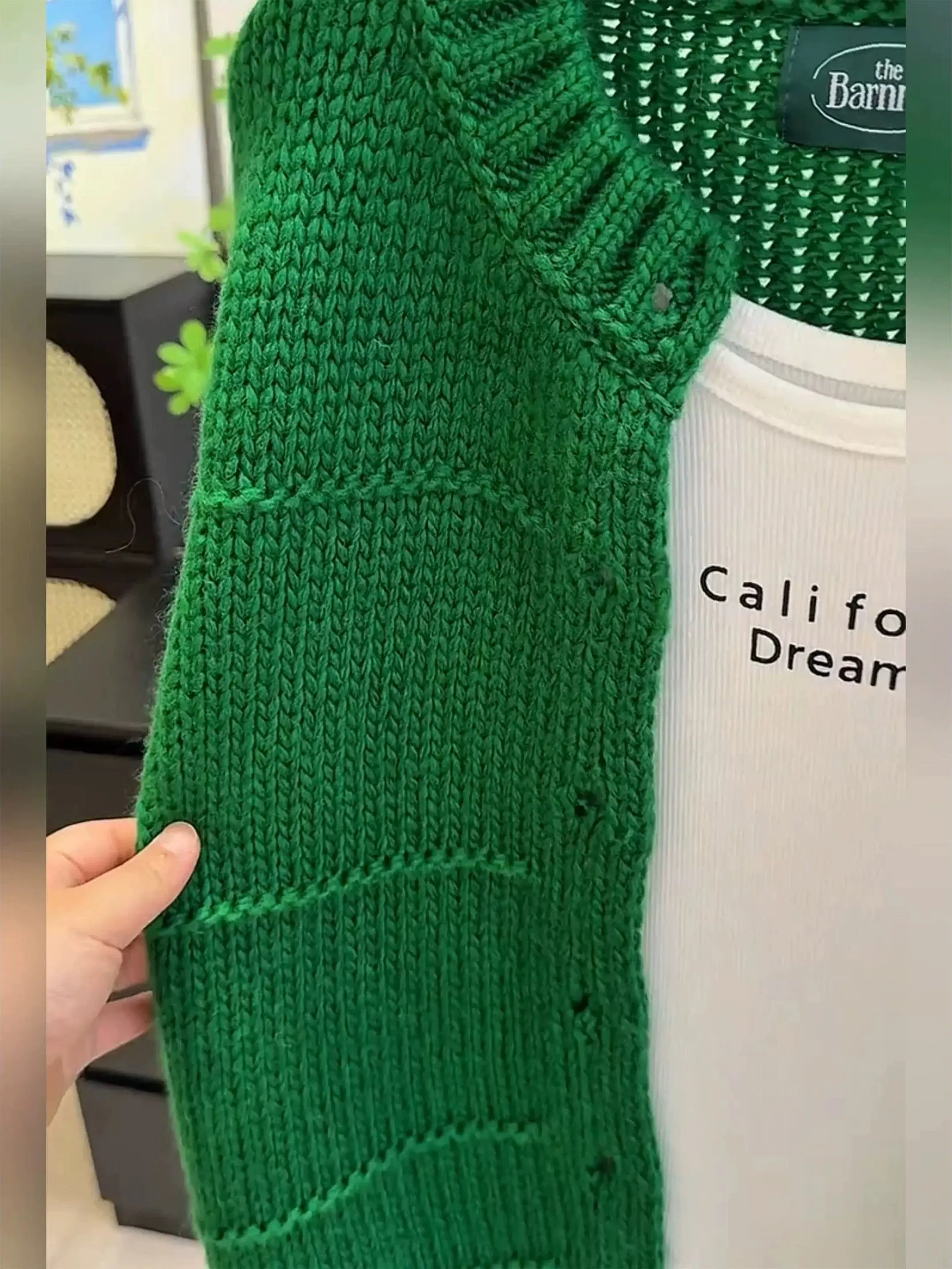 plus Size Minimalist Green round Neck Knitted Cardigan Women's Autumn New Style Outerwear Versatile Slimming Button Wool Sweater