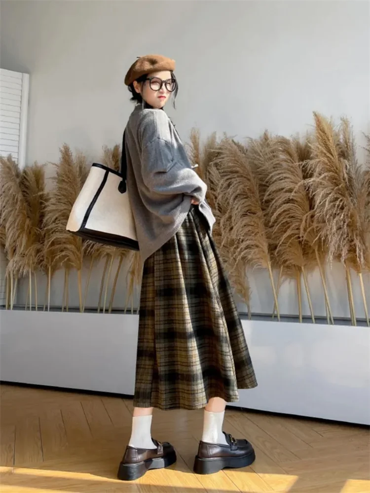 Autumn Winter Woolen Plaid Skirt for Women 2024 Vintage High Waist Midi Skirts Woman A-Line Pleated Long Skirts Female tweed