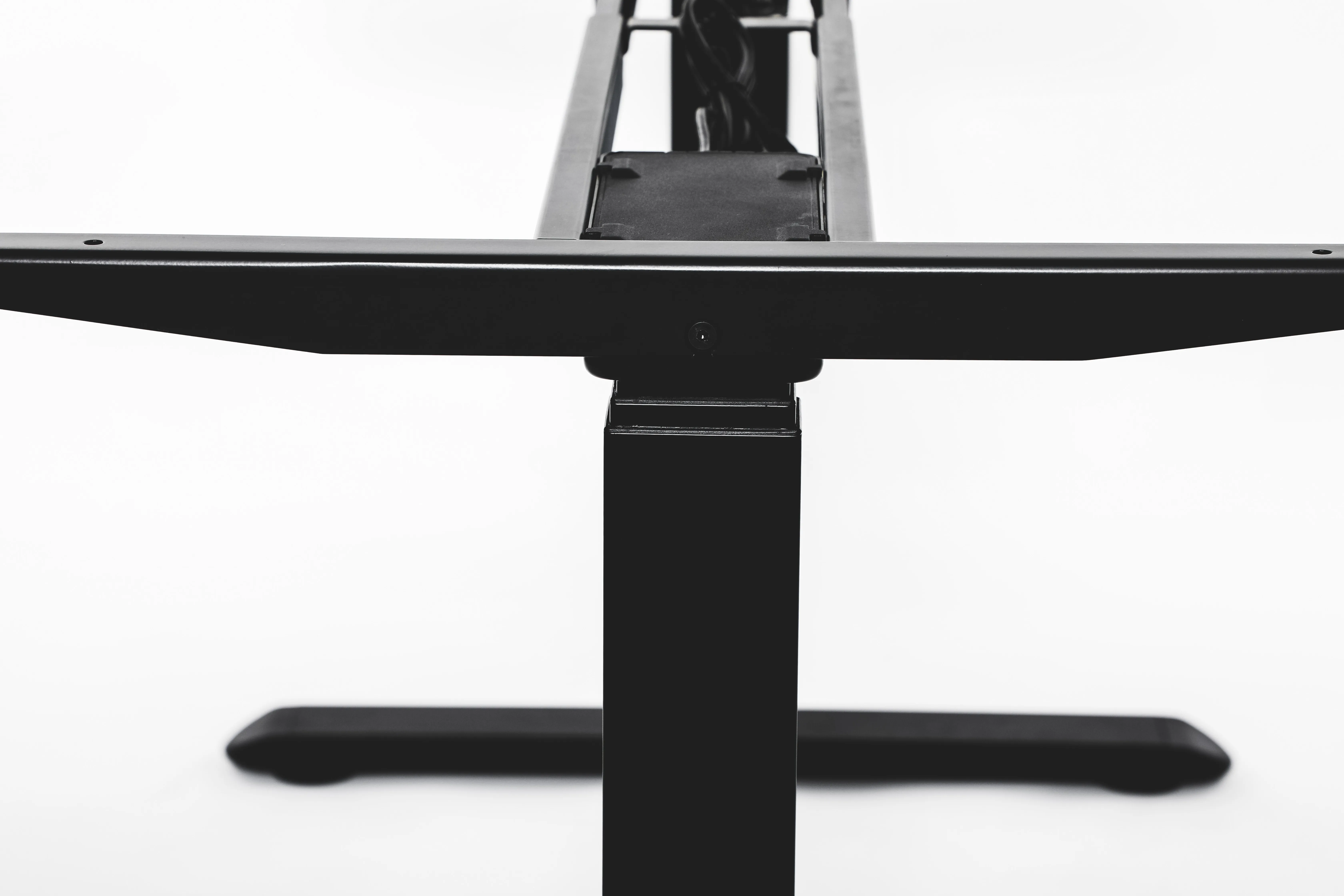 انخفاض سعر ارتفاع قابل للتعديل محرك مزدوج طاولات الألعاب السوداء مكتب محطة العمل #5