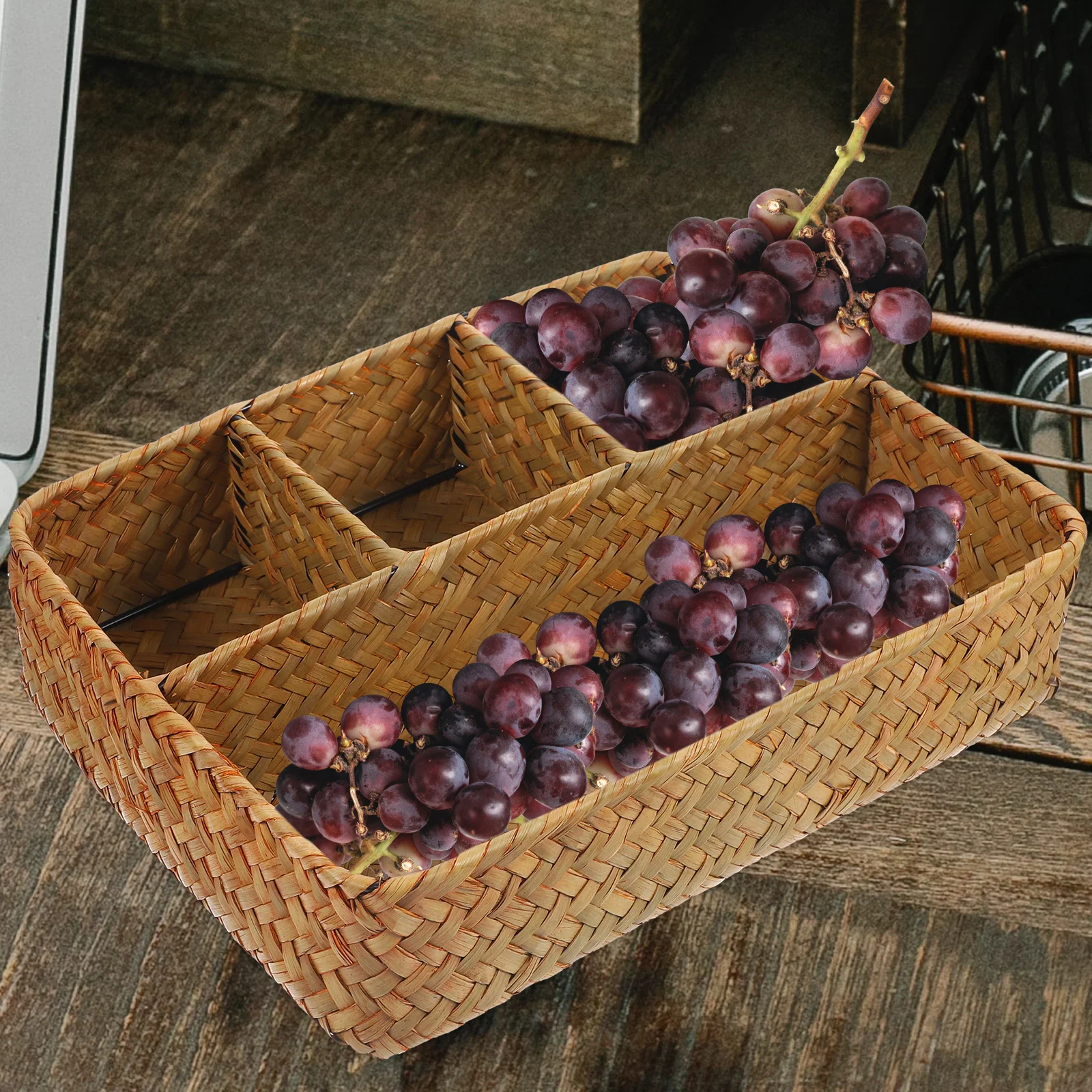 

Woven Storage Baskets Household Snack Organizer Fruit Vegetable Serving Shelf Divider Basket for Picnic Christmas Wedding