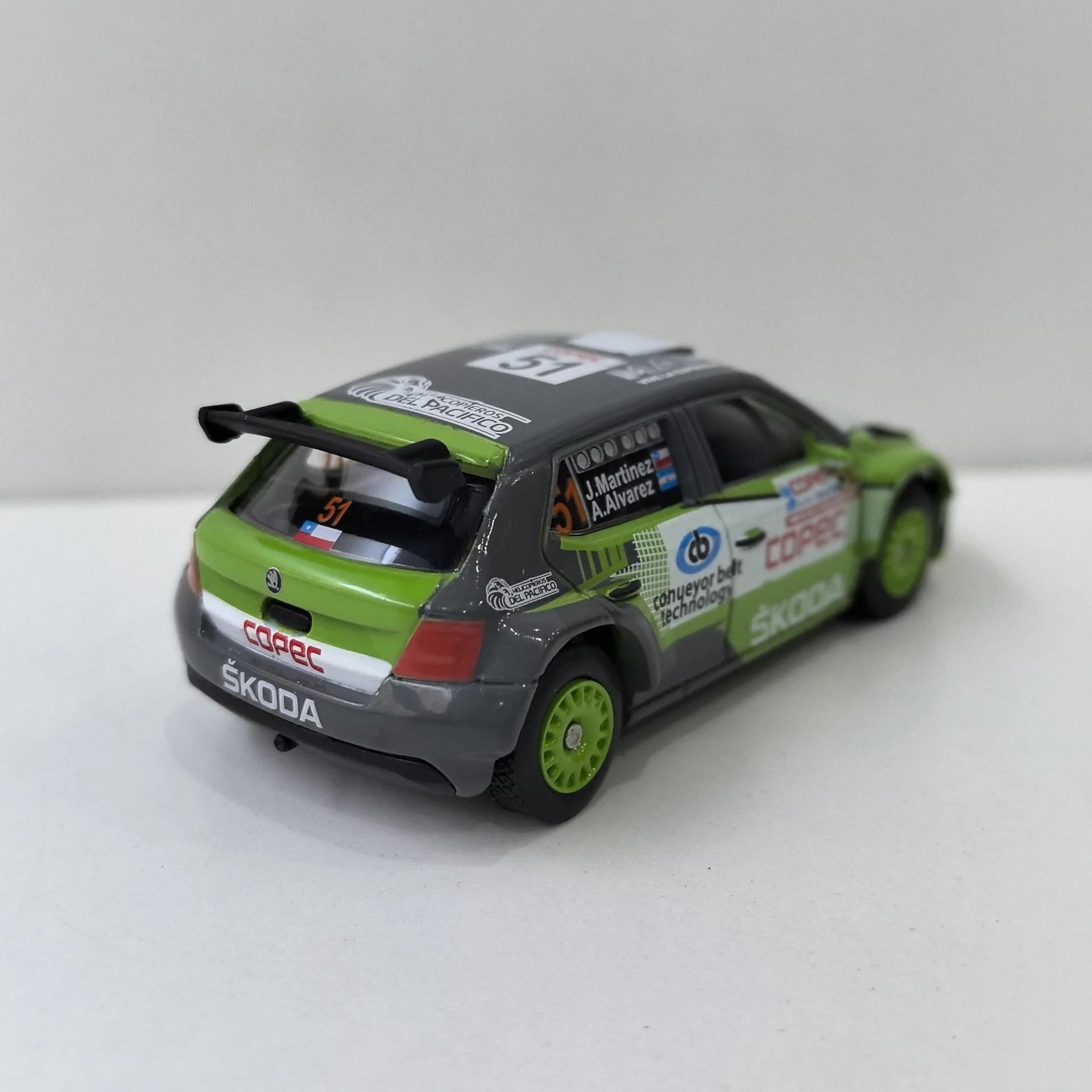 Diecast 1/55 Scale SKODA FABIA R5 #51 Skoda Racing Alloy Car Model Collectible Toy Gift Souvenir Display Ornament