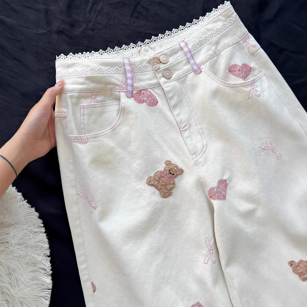 

Design Cute Bear Embroidered Jeans for Women Summer New Style White Straight Pants for Girls