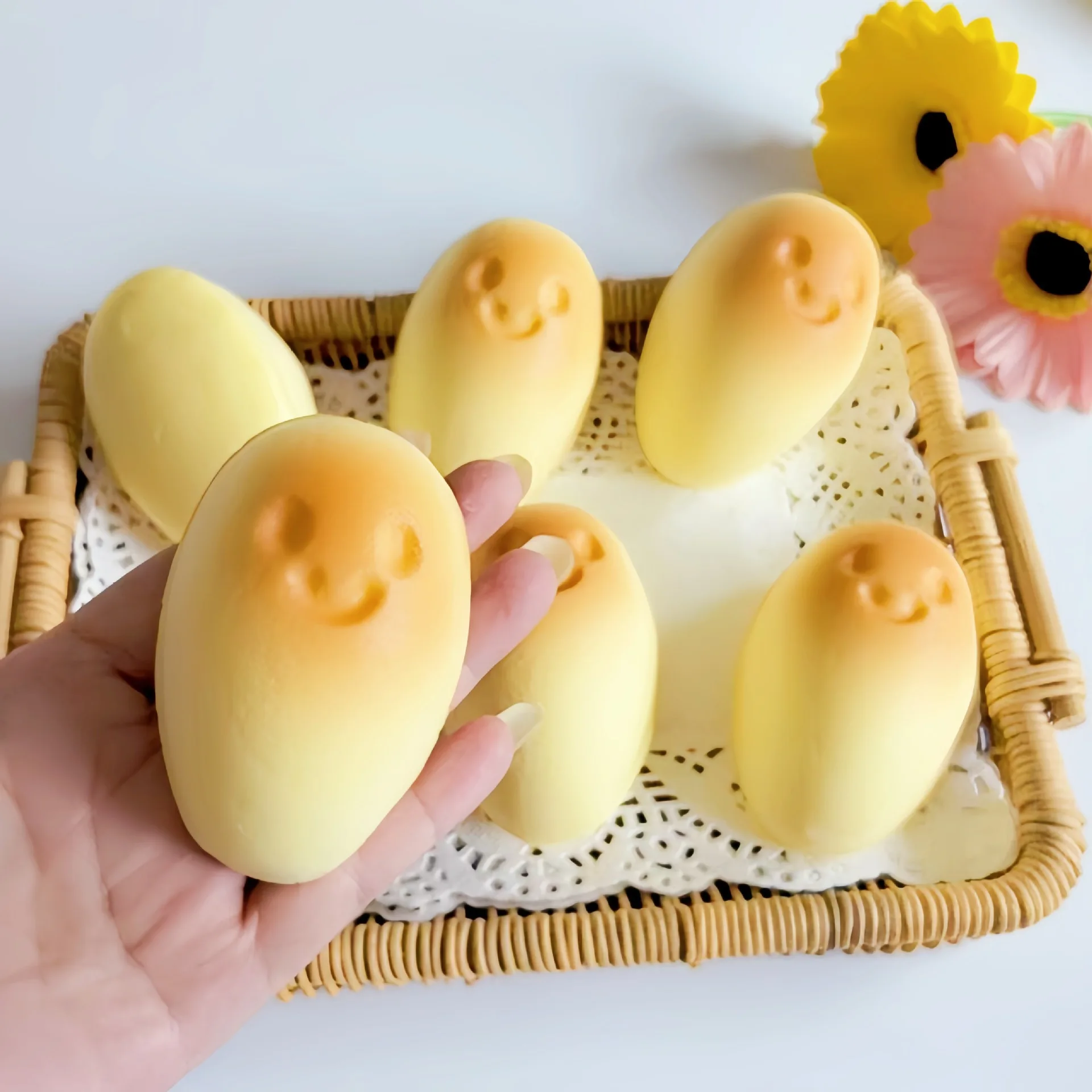 Realistic Cute Egg Cake Wet Soft Slow Rebound Squishy Toy For Adult Kids Stress Relief Squeeze Vent Pinch Fidget Toy Gift