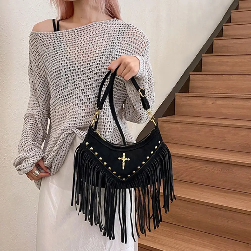 

Casual Korean Style Tassel Shoulder Bag Vintage Rivet Suede Crossbody Bag PU Leather Bohemian Style Ethnic Style Handbag Outdoor