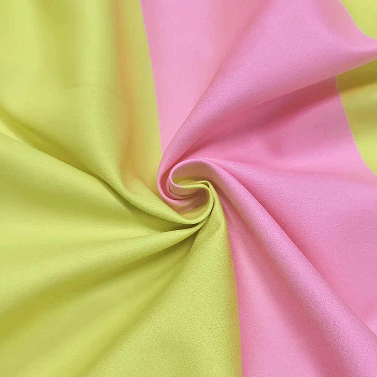 เดรสลายทางสีชมพูเหลืองสำหรับผู้หญิง แขนระบาย มีเข็มขัด ดีไซน์หรูหรา สไตล์ลำลอง เหมาะสำหรับงานปาร์ตี้ฤดูร้อน งานกลางคืน ชุดเดรสยาว