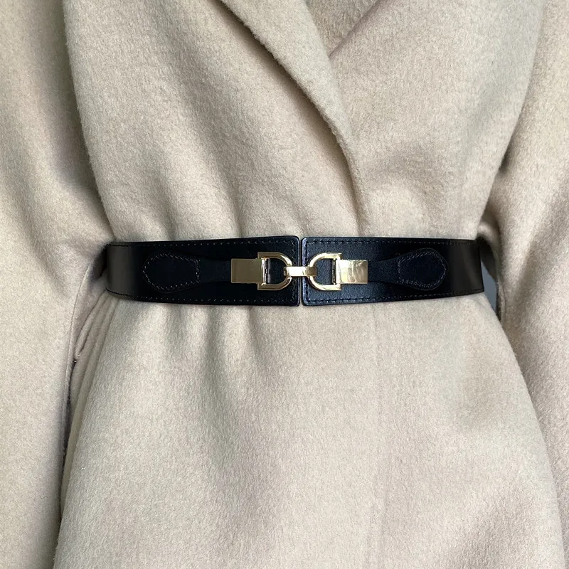 

Универсальная мода из воловьей кожи с юбками, свитерами, украшениями на поясе, пальто, эластичными уплотнениями на талии.