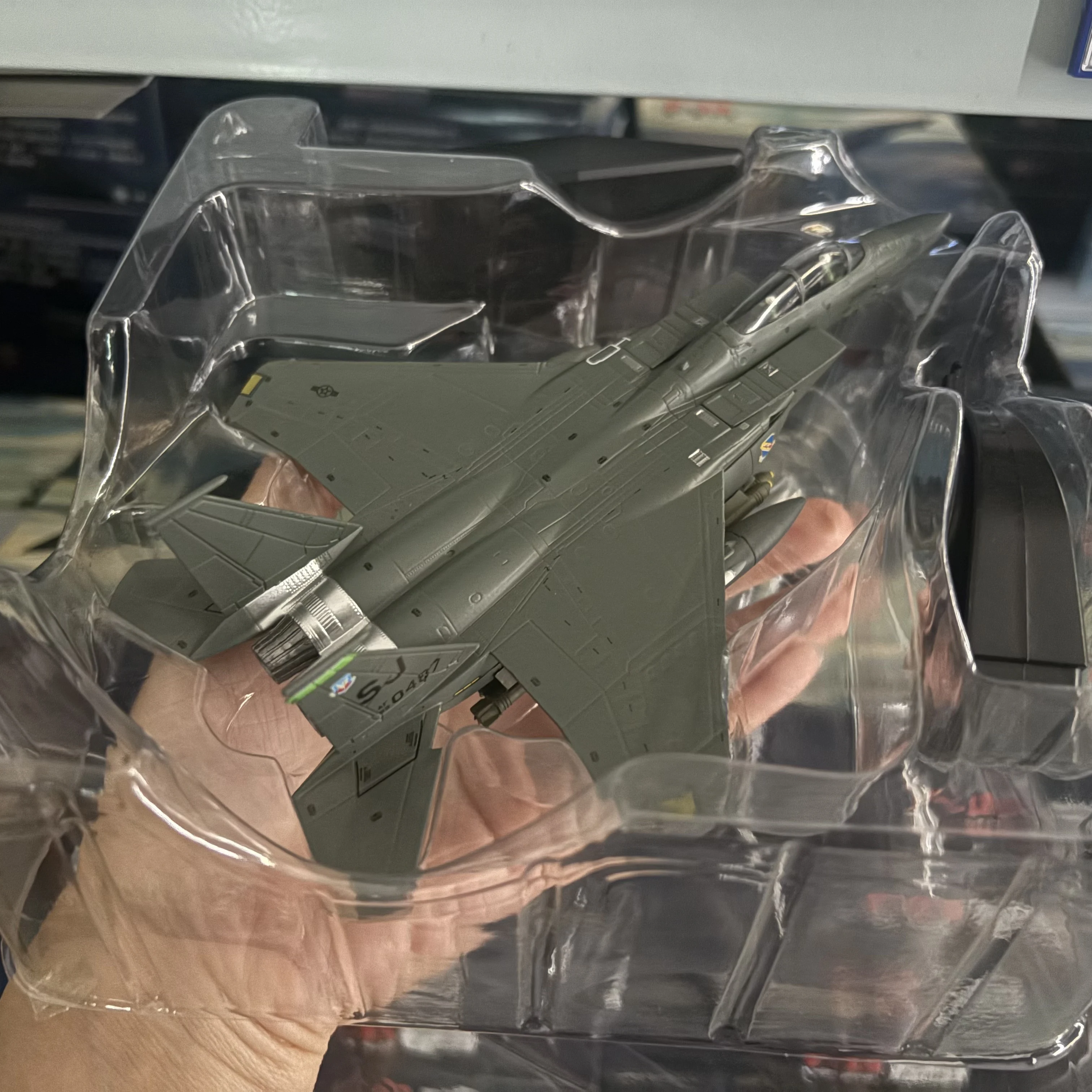 

1/100 Scale US AirForce F-15E Fighter Jet Gulf War MiG Killer F15E Diecast Finished Military Plane Model Collection Ornament