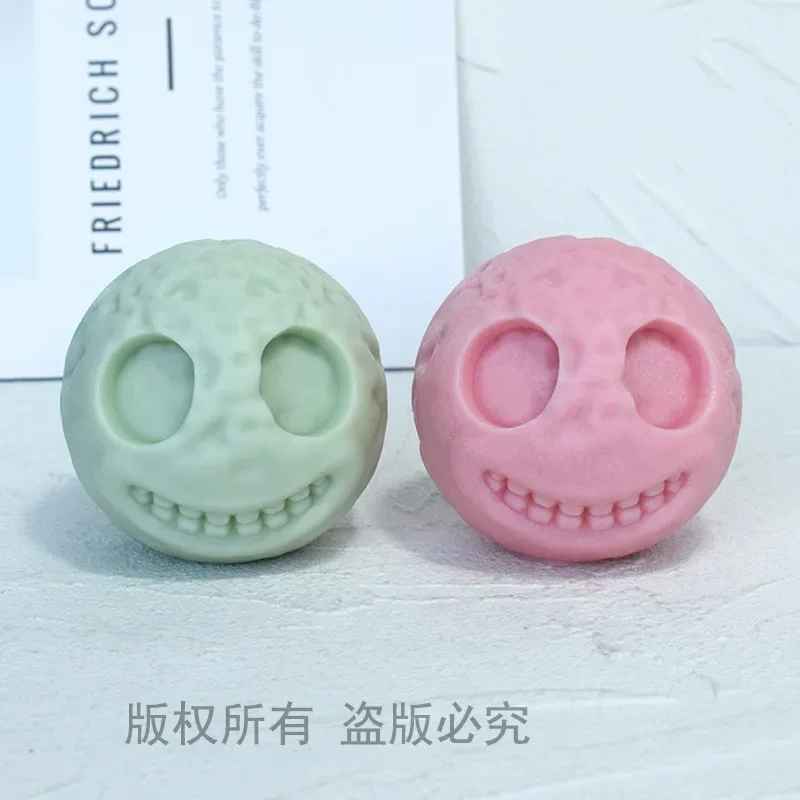 Spherical Skull Aromatherapy Candle Silicone Mold DIY Gypsum Dropping Pendant Halloween Silicone Mold