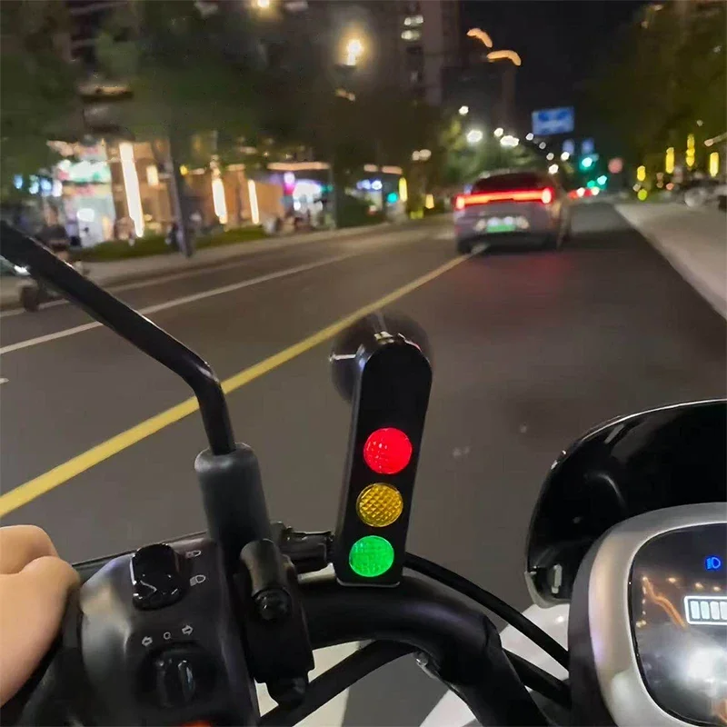 New electric vehicles, motorcycles, wind power, traffic lights, windmills, wind power generation, LED lights, car decorations