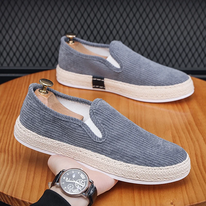 

Outdoor Lightweight Man Loafers Comfortable Cloth Mens Walking Shoes Breathable Casual Shoes Platform Slip on Lazy Driving Shoes