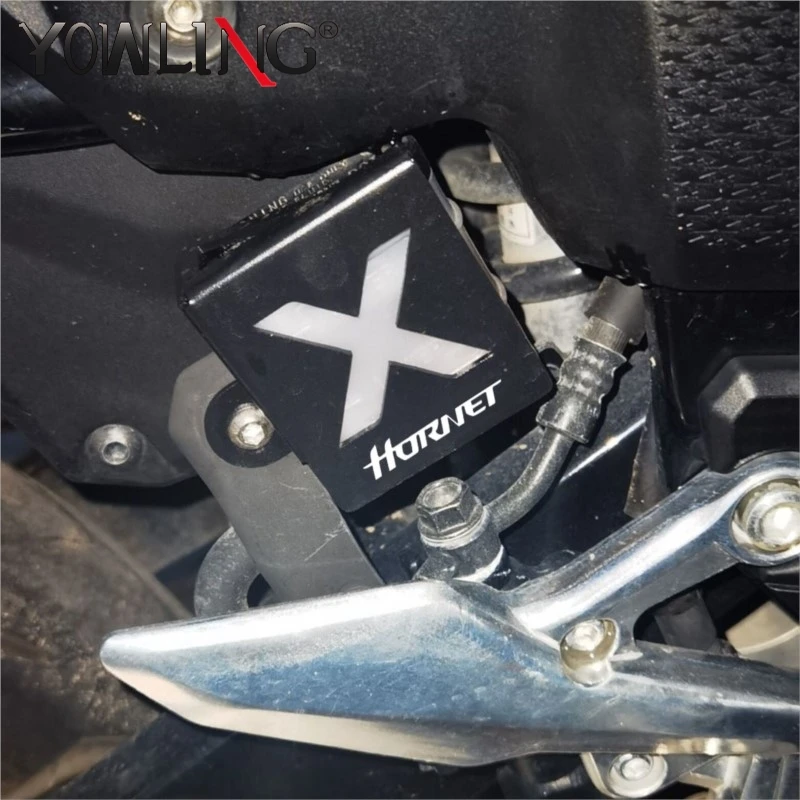 

2025-2026 Motorcycle Accessories Rear Brake Fluid Reservoir Guard Tank Protector Cover For Honda CB500 CB 500 Hornet 500 2024