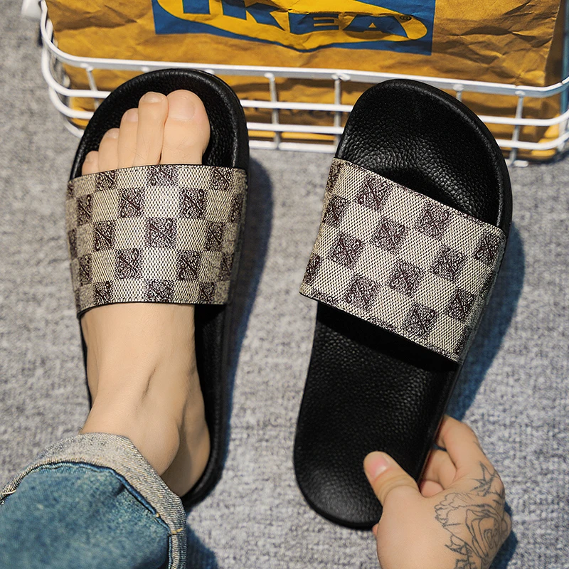 

Slippers for Men Flip Flops Beach Sandals Bathroom Non-Slip Slides Women Sandália Indoor House Shoes Man Male Hot Selling Items