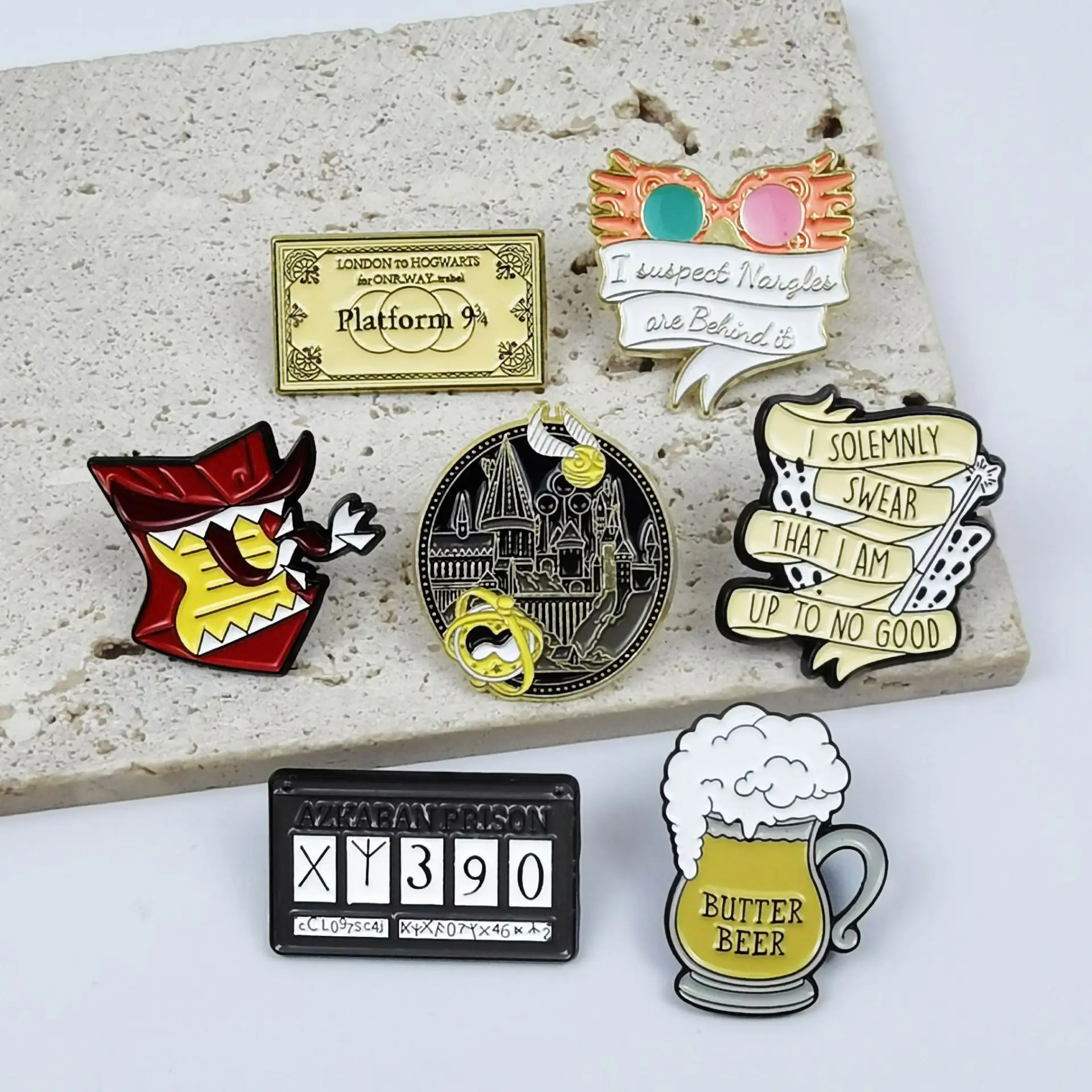 

Mix Funny 6pcs/set Creative Cartoon Enamel Pin Brooches for Lapel Pins Badge on Backpack Clothing Accessories