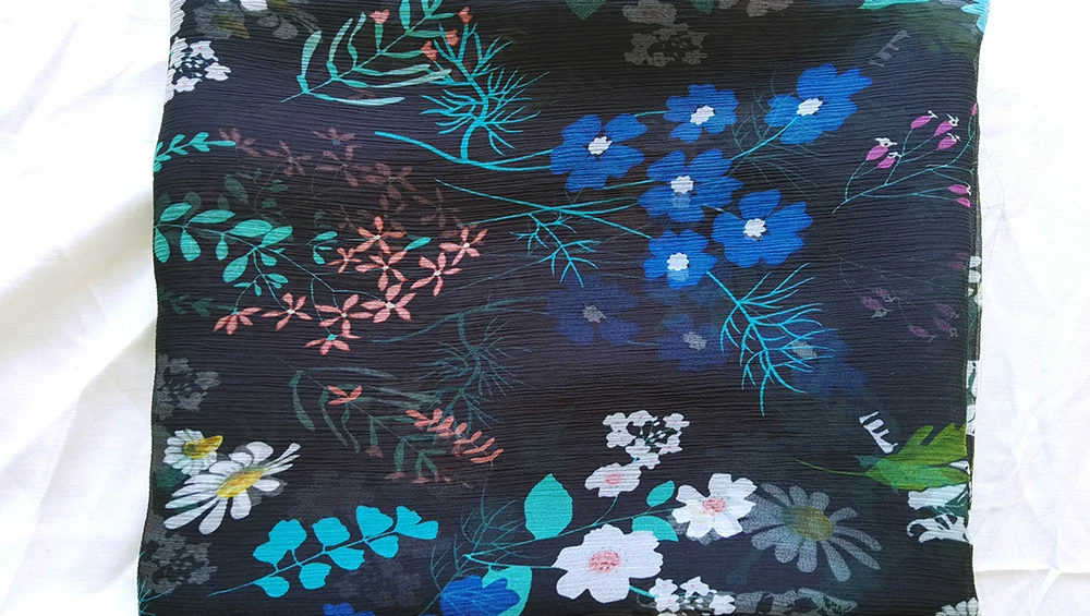 1 meter X 1.32 meter Retro Floral Silk Georgette Wrinkled Fabric Natural Silk Crinkled Chiffon