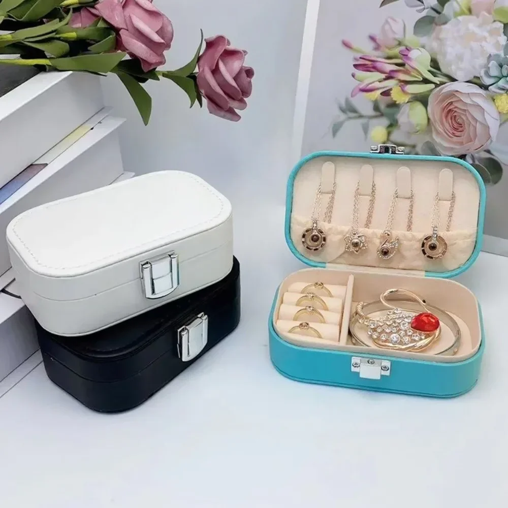 

Портативная коробка для хранения ювелирных изделий цвета макарон с кнопкой мини-размера, дисплей для ювелирных изделий, пылезащитный лоток для браслета, дорожное использование