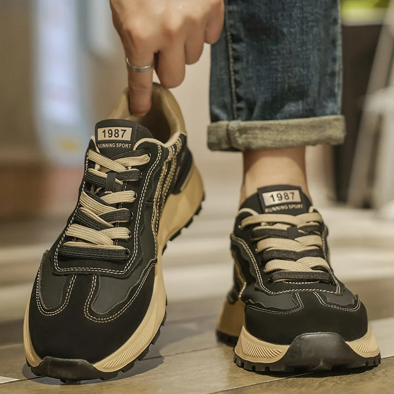 

Four Season New Lightweight Men's Sports Niche Men Must Wear Comfortable Walking Shoe Driving Shoes When Going Out on The Street