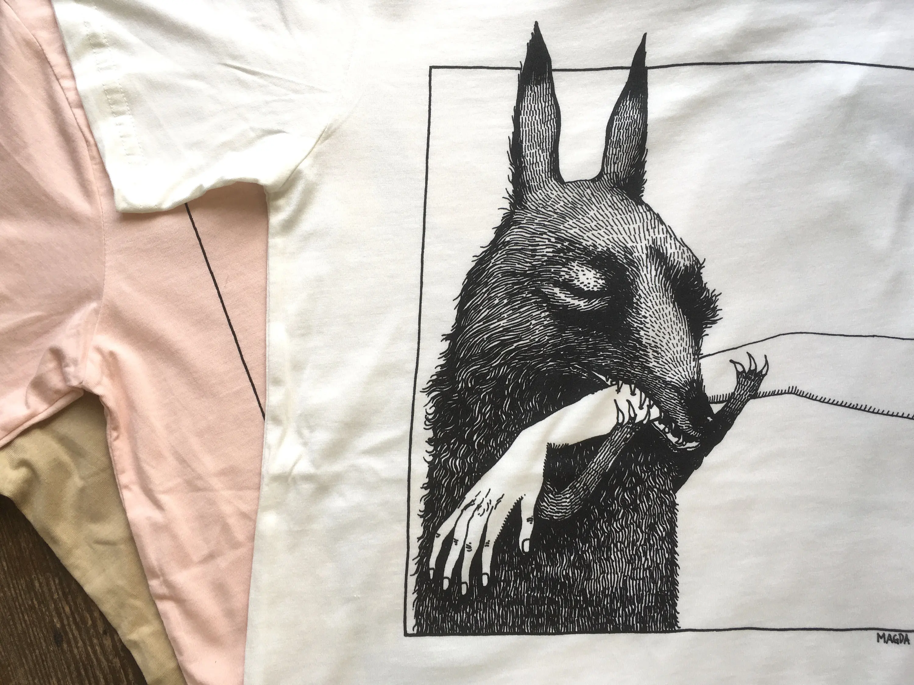 New Screen Printed Print T-shirt Men's Women's Fashion Casual Summer Cool Shirs Unisex Creature Bite Short Sleeve Shirts Tee Top
