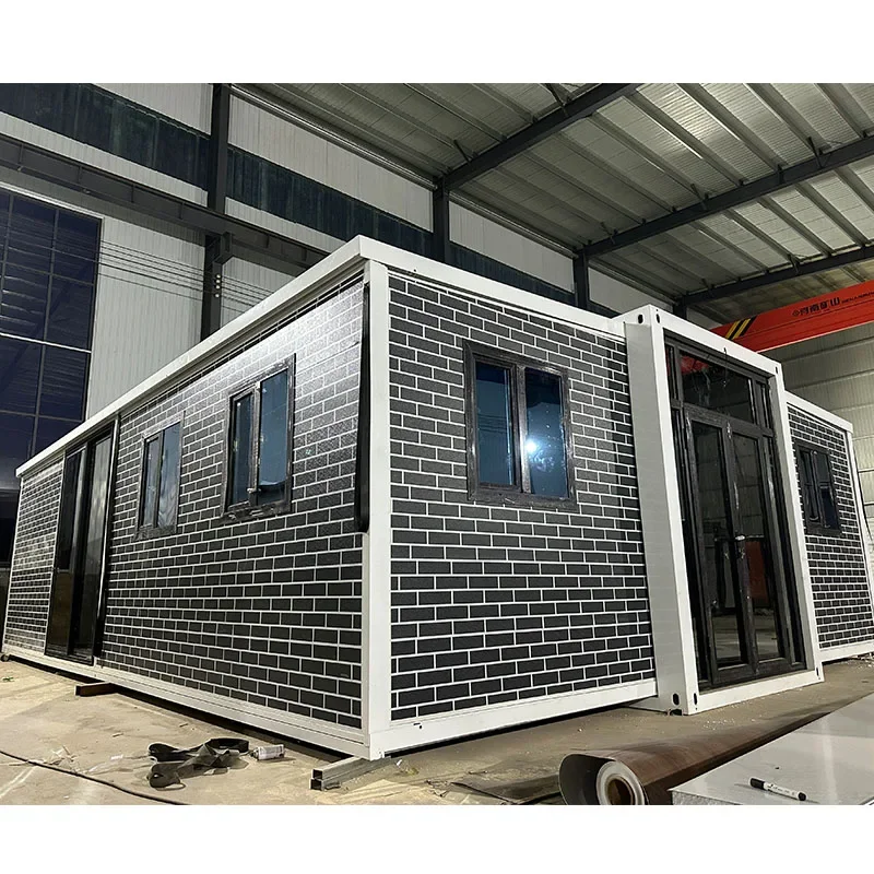 Prefabricated 20ft 40ft Three Bedroom Modular Home Double Wing Foldable Mobile Home