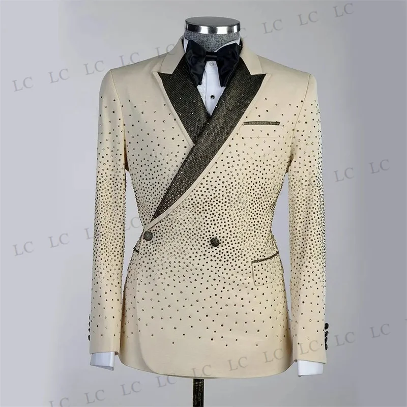 

Sparkly Men Suits 2 Pieces Blazer Pants Peaked Lapel Diamonds Crystals Beadings Party Formal Wedding Groom Plus Size Tailored