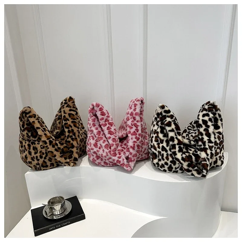 Fashion Women Retro Leopard Print Bag 2025 Soft Plush Shoulder Bags Female Large Capacity Travel Bag Winter Warm Fluffy Totes