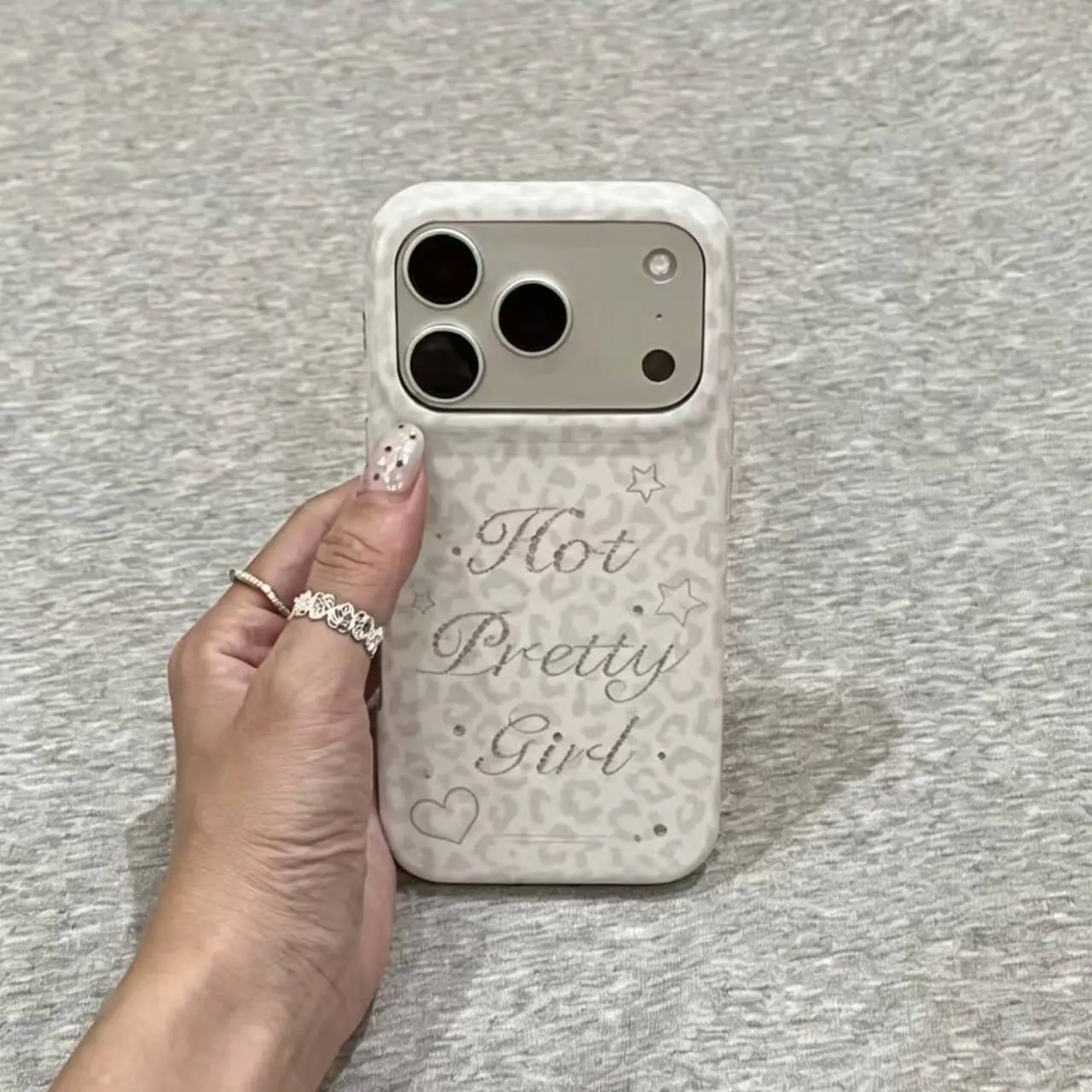 Coque de téléphone coréenne à motif léopard gris brillant pour iPhone Ultra 18 17 AIE 16 15 14 13 12 11 Pro 16Plus Mini Y2K