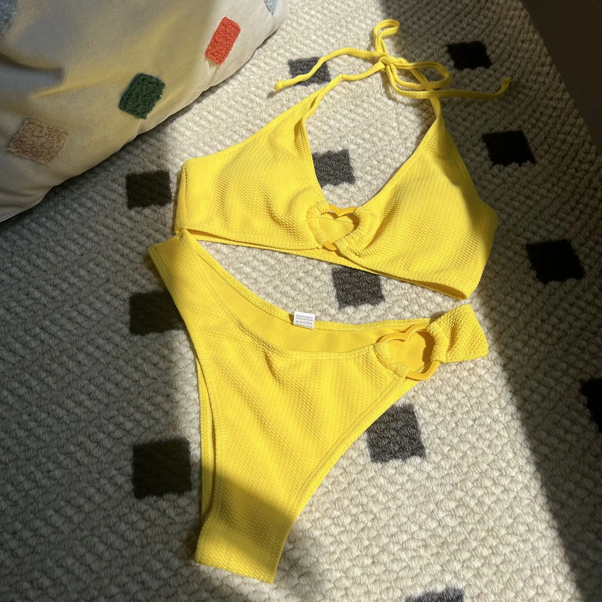 Maillot de bain deux pièces en dentelle, sexy, extrême, taille haute, en forme de cœur, coupe haute, style brésilien, pour femmes, nouvelle tendance