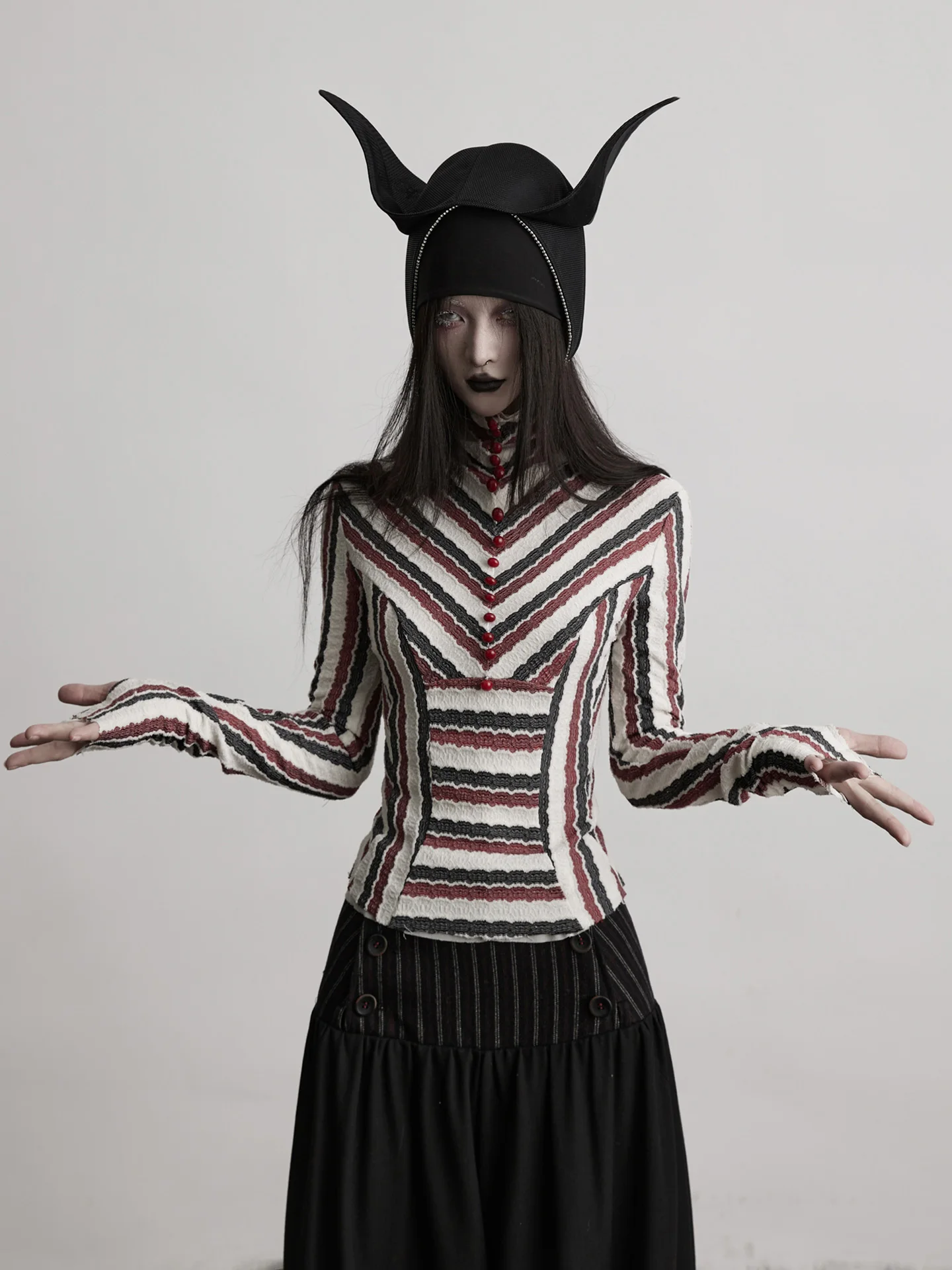 High Collar Long Sleeve T-Shirt Women's Slim Fit Top with Resin Buttons Black White Red Stripes Base Layer Casual Style