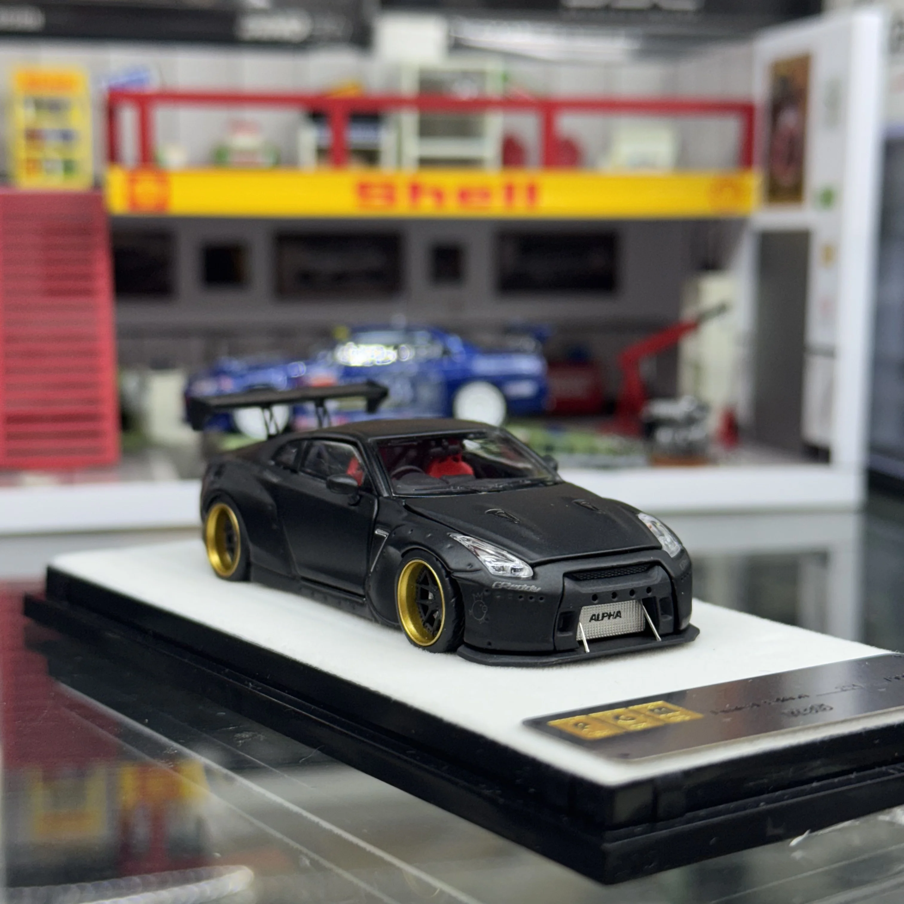 

1:64 Pgm R35 Rocket Rabbit Wide Body Alloy Full Open Car Model