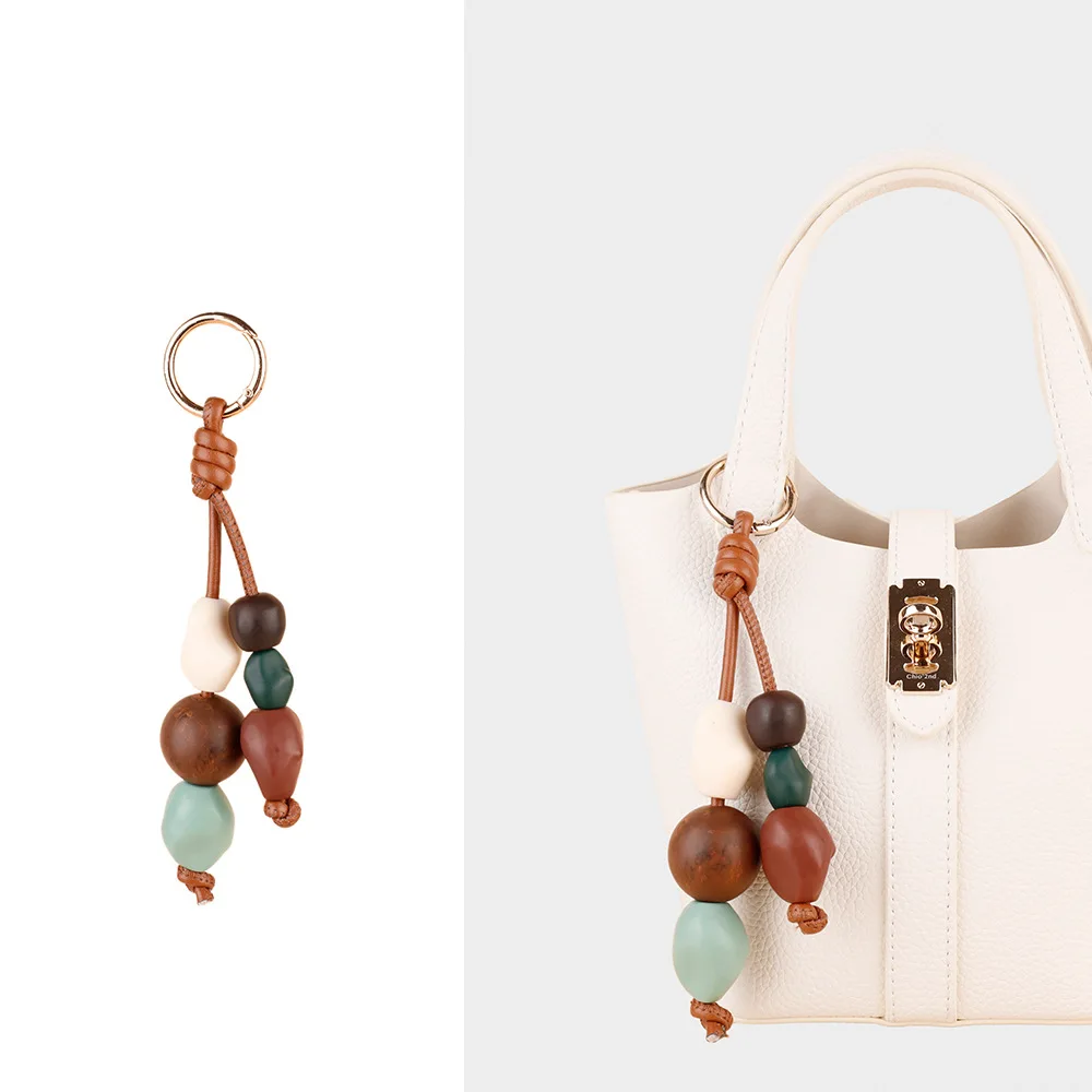 

Korean Beads charm retro fashion high-end keychain easy to hang and retrieve decoration pendant bag decoration accessories