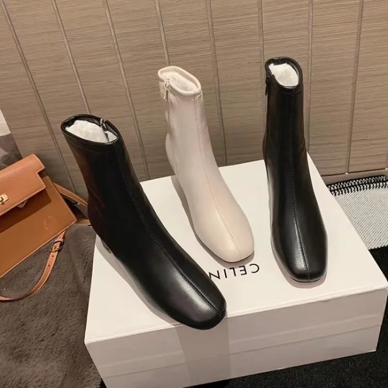 

2024 Spring, Autumn, and Winter New Fashion Korean Edition Square Headed Thick Heel High Heel Short Barrel Small and Slim Boots